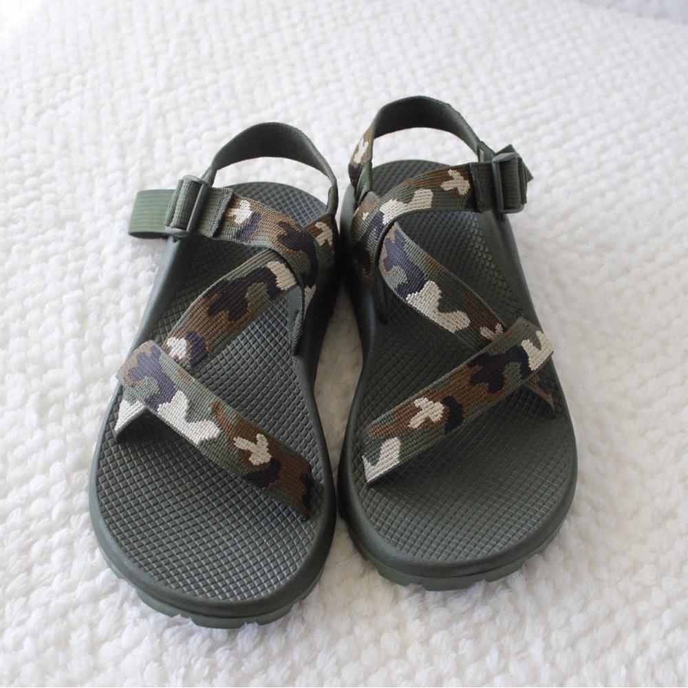 Chaco Z1 Classic Sandals In Camouflage Print Men's Size 10 Women's Size 11